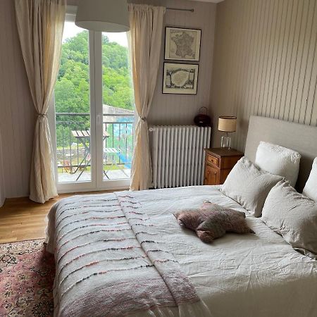 Le Tresor De Maria Apartment Uzerche Luaran gambar