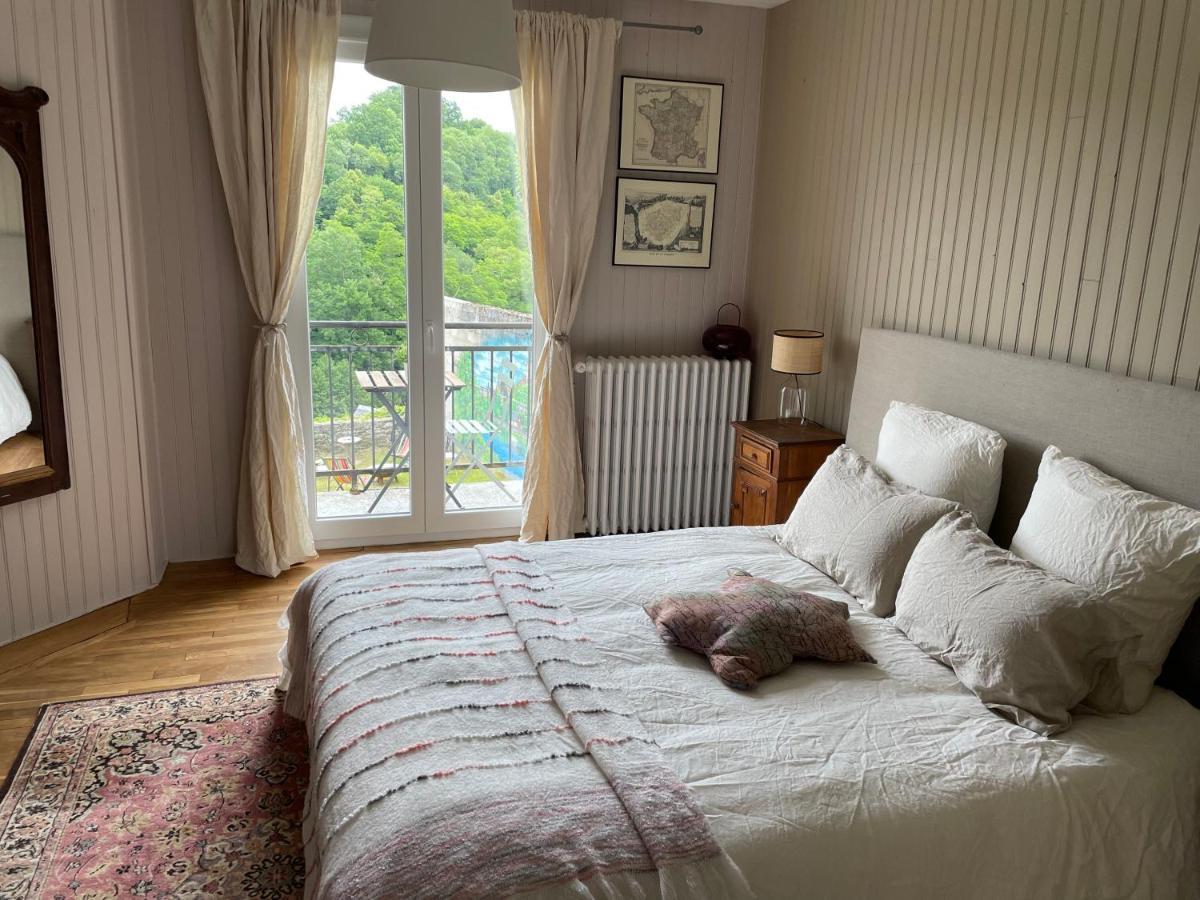 Le Tresor De Maria Apartment Uzerche Luaran gambar